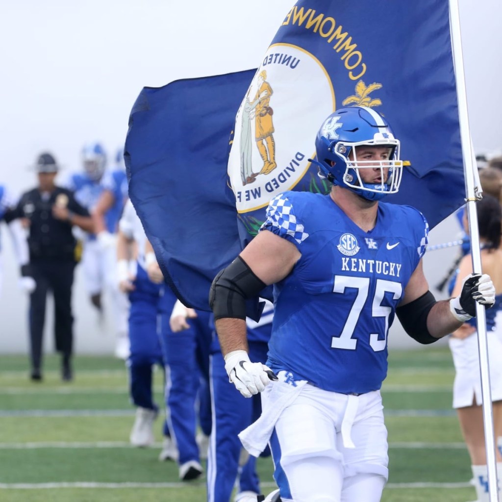 Eli Cox Named SEC Offensive Lineman Of the&nbsp;Week